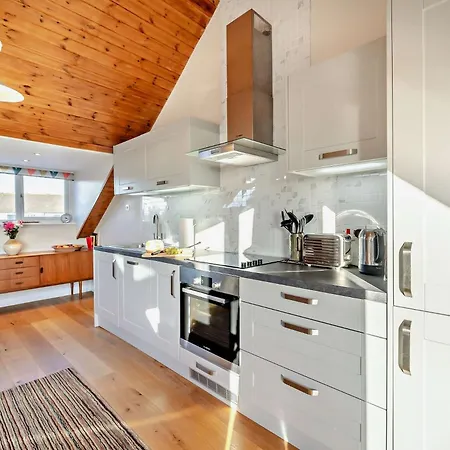 2 Bed In 94052 Haverigg