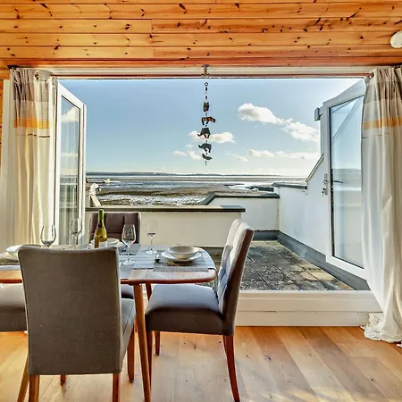 2 Bed In 94052 בית נופש Haverigg