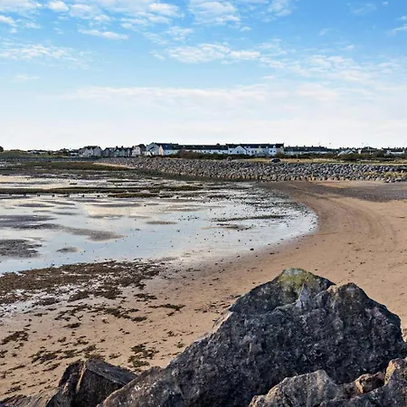 2 Bed In 94052 בית נופש